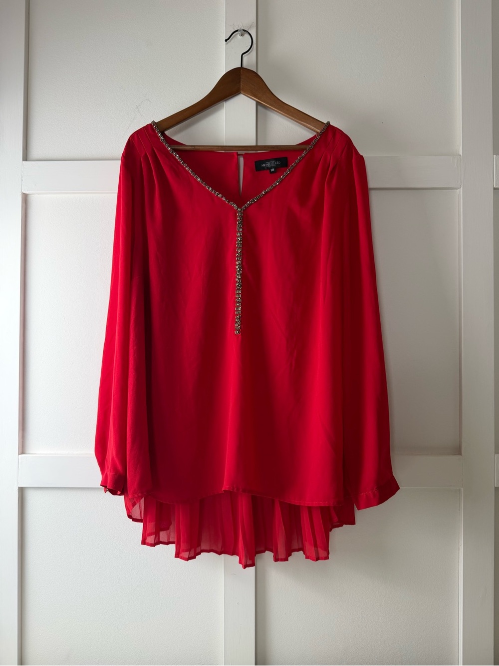 Michel Studio Red Embellished Pleated Back Chiffon Tunic Blouse Size 18 Plus